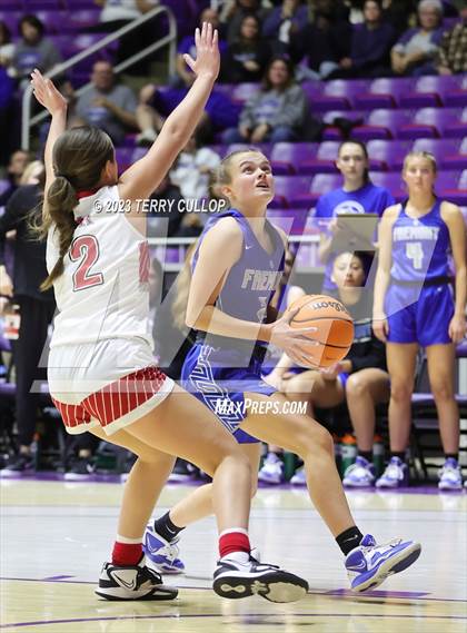 Thumbnail 3 in Fremont vs. Mountain Ridge (UHSAA 6A Quarterfinal) photogallery.