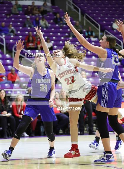Thumbnail 2 in Fremont vs. Mountain Ridge (UHSAA 6A Quarterfinal) photogallery.