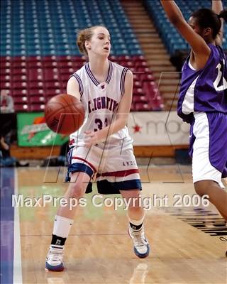 Thumbnail 3 in Sacramento vs. St. Ignatius (CIF NorCal D3 Final) photogallery.
