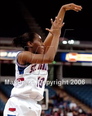 Thumbnail 2 in Sacramento vs. St. Ignatius (CIF NorCal D3 Final) photogallery.
