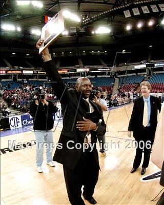 Thumbnail 1 in Sacramento vs. St. Ignatius (CIF NorCal D3 Final) photogallery.