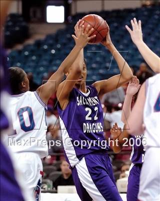 Thumbnail 3 in Sacramento vs. St. Ignatius (CIF NorCal D3 Final) photogallery.