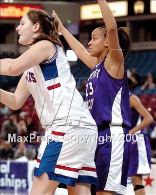 Thumbnail 1 in Sacramento vs. St. Ignatius (CIF NorCal D3 Final) photogallery.