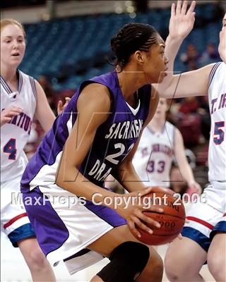 Thumbnail 2 in Sacramento vs. St. Ignatius (CIF NorCal D3 Final) photogallery.
