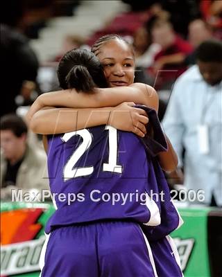Thumbnail 2 in Sacramento vs. St. Ignatius (CIF NorCal D3 Final) photogallery.