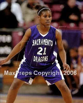 Thumbnail 1 in Sacramento vs. St. Ignatius (CIF NorCal D3 Final) photogallery.