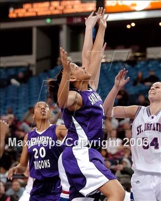 Thumbnail 3 in Sacramento vs. St. Ignatius (CIF NorCal D3 Final) photogallery.