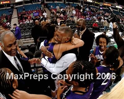 Thumbnail 2 in Sacramento vs. St. Ignatius (CIF NorCal D3 Final) photogallery.