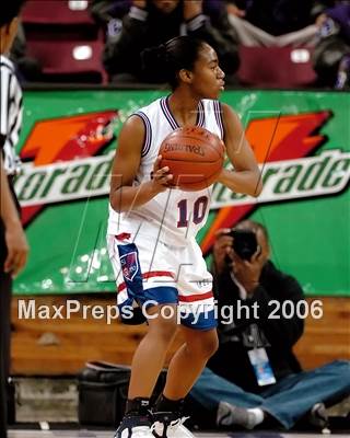 Thumbnail 2 in Sacramento vs. St. Ignatius (CIF NorCal D3 Final) photogallery.