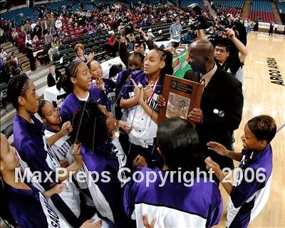 Thumbnail 2 in Sacramento vs. St. Ignatius (CIF NorCal D3 Final) photogallery.