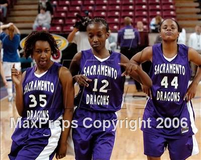 Thumbnail 3 in Sacramento vs. St. Ignatius (CIF NorCal D3 Final) photogallery.