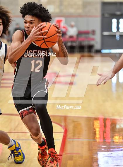 Thumbnail 3 in JSerra Catholic vs. Crean Lutheran (Nike Extravaganza) photogallery.