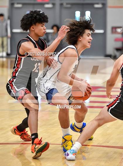 Thumbnail 3 in JSerra Catholic vs. Crean Lutheran (Nike Extravaganza) photogallery.