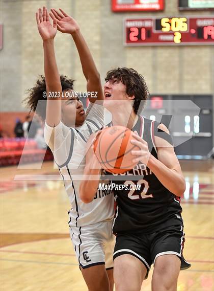 Thumbnail 3 in JSerra Catholic vs. Crean Lutheran (Nike Extravaganza) photogallery.