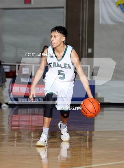 Thumbnail 1 in Pasadena vs. La Porte (McDonald's Texas Invitational) photogallery.