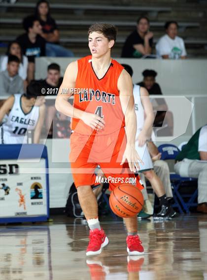 Thumbnail 3 in Pasadena vs. La Porte (McDonald's Texas Invitational) photogallery.