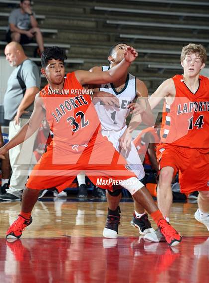 Thumbnail 1 in Pasadena vs. La Porte (McDonald's Texas Invitational) photogallery.