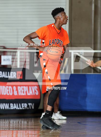 Thumbnail 2 in Pasadena vs. La Porte (McDonald's Texas Invitational) photogallery.