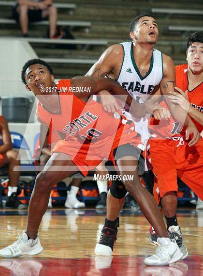Thumbnail 1 in Pasadena vs. La Porte (McDonald's Texas Invitational) photogallery.