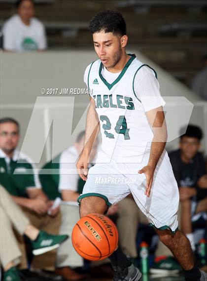 Thumbnail 1 in Pasadena vs. La Porte (McDonald's Texas Invitational) photogallery.