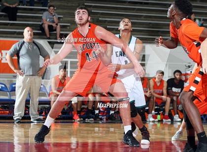 Thumbnail 2 in Pasadena vs. La Porte (McDonald's Texas Invitational) photogallery.