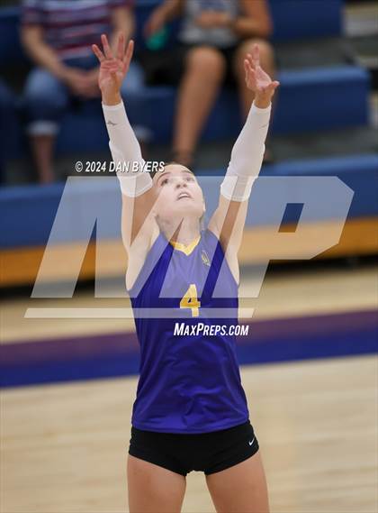 Thumbnail 3 in Boulder @ Poudre photogallery.