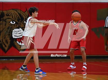 Thumbnail 2 in Cypress Woods vs Katy photogallery.