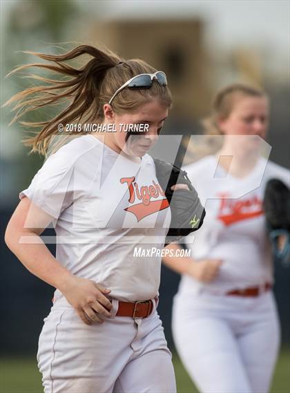 Thumbnail 3 in Taft vs. Douglas (Napa Tournament) photogallery.