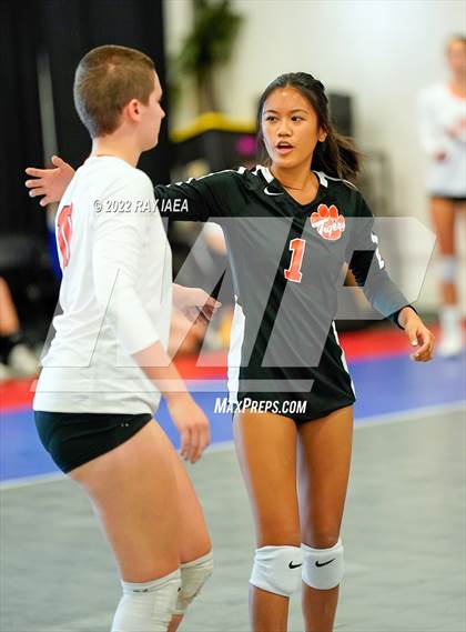 Thumbnail 3 in Franklin vs Roseville (Carmichael Invitational Volleyball Tournament)  photogallery.