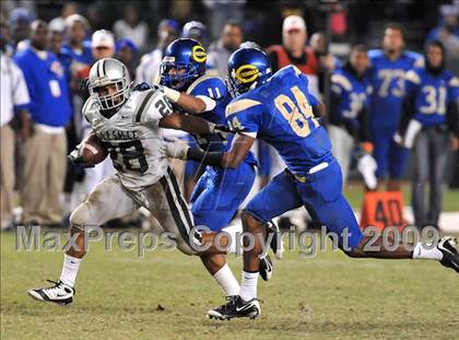 Thumbnail 2 in De La Salle vs. Crenshaw (CIF State Open Division Final) photogallery.