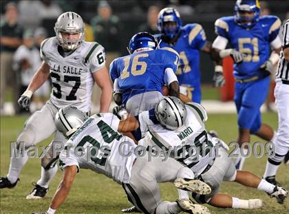 Thumbnail 1 in De La Salle vs. Crenshaw (CIF State Open Division Final) photogallery.