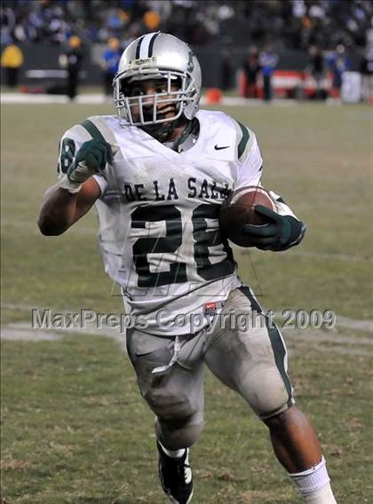 Thumbnail 3 in De La Salle vs. Crenshaw (CIF State Open Division Final) photogallery.
