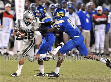 Thumbnail 1 in De La Salle vs. Crenshaw (CIF State Open Division Final) photogallery.