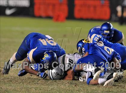 Thumbnail 1 in De La Salle vs. Crenshaw (CIF State Open Division Final) photogallery.
