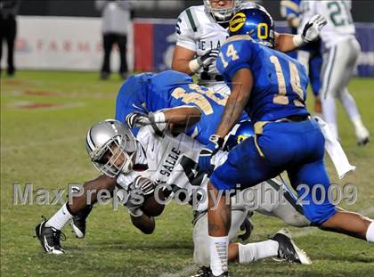 Thumbnail 1 in De La Salle vs. Crenshaw (CIF State Open Division Final) photogallery.