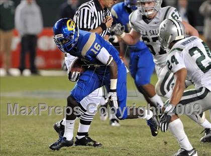 Thumbnail 3 in De La Salle vs. Crenshaw (CIF State Open Division Final) photogallery.