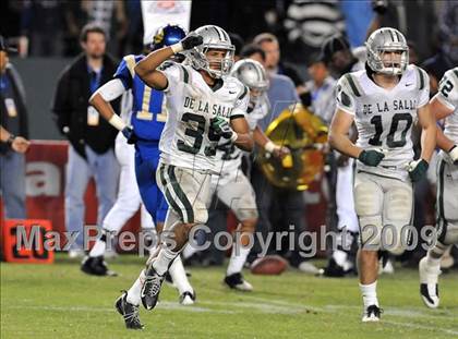 Thumbnail 1 in De La Salle vs. Crenshaw (CIF State Open Division Final) photogallery.