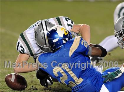 Thumbnail 3 in De La Salle vs. Crenshaw (CIF State Open Division Final) photogallery.