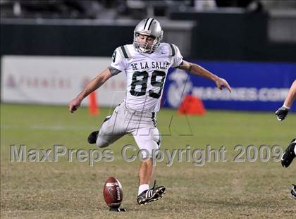 Thumbnail 1 in De La Salle vs. Crenshaw (CIF State Open Division Final) photogallery.