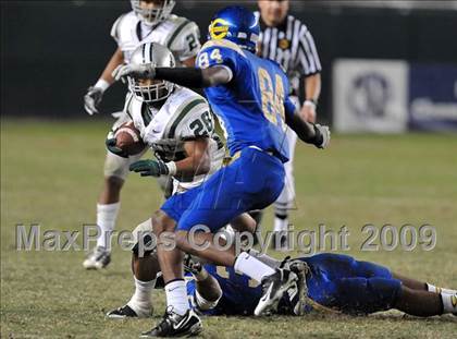 Thumbnail 2 in De La Salle vs. Crenshaw (CIF State Open Division Final) photogallery.