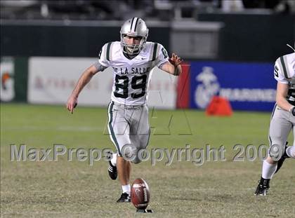 Thumbnail 2 in De La Salle vs. Crenshaw (CIF State Open Division Final) photogallery.