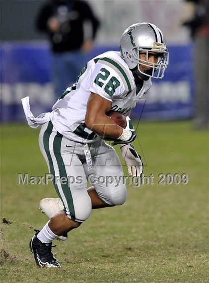 Thumbnail 2 in De La Salle vs. Crenshaw (CIF State Open Division Final) photogallery.