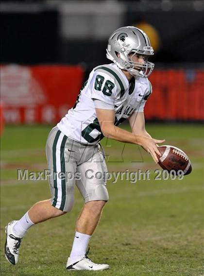 Thumbnail 3 in De La Salle vs. Crenshaw (CIF State Open Division Final) photogallery.