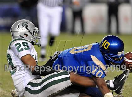 Thumbnail 2 in De La Salle vs. Crenshaw (CIF State Open Division Final) photogallery.