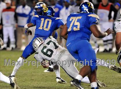Thumbnail 1 in De La Salle vs. Crenshaw (CIF State Open Division Final) photogallery.