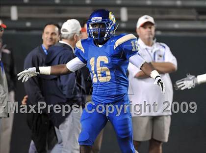 Thumbnail 3 in De La Salle vs. Crenshaw (CIF State Open Division Final) photogallery.