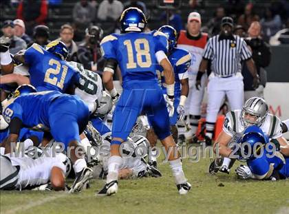 Thumbnail 2 in De La Salle vs. Crenshaw (CIF State Open Division Final) photogallery.