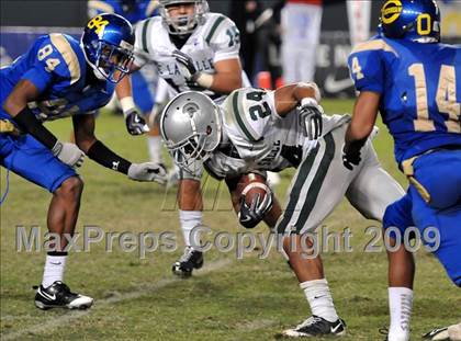 Thumbnail 1 in De La Salle vs. Crenshaw (CIF State Open Division Final) photogallery.