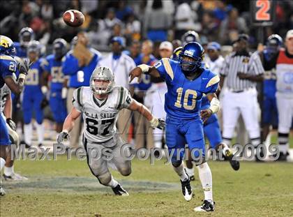 Thumbnail 1 in De La Salle vs. Crenshaw (CIF State Open Division Final) photogallery.