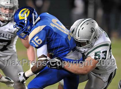 Thumbnail 2 in De La Salle vs. Crenshaw (CIF State Open Division Final) photogallery.